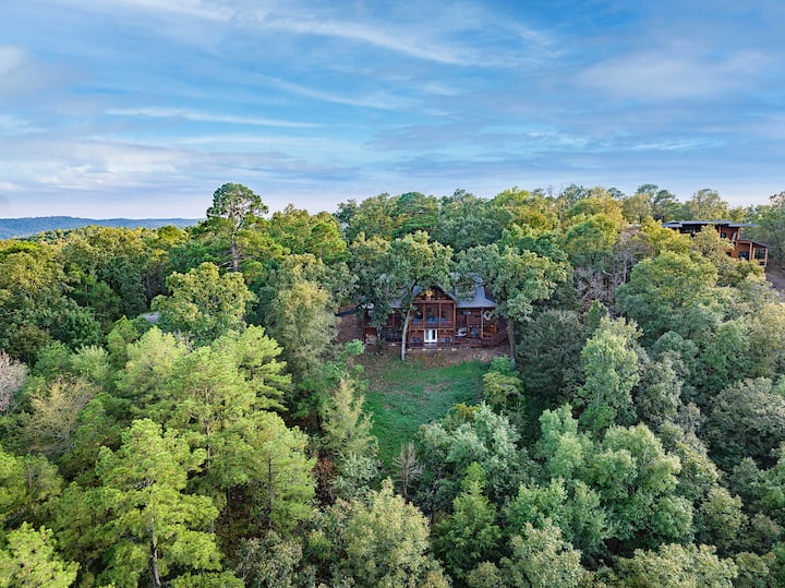 Broken Bow Cabin Adventure: Fun for the Whole Family!