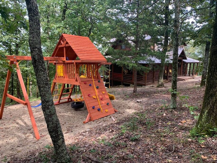 Beyond Bonfires and Board Games: Unleashing Family Fun at Blazing Trails Cabins